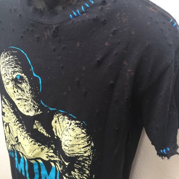 Glow in the dark The Mummy t shirt - Picture 3 of 3